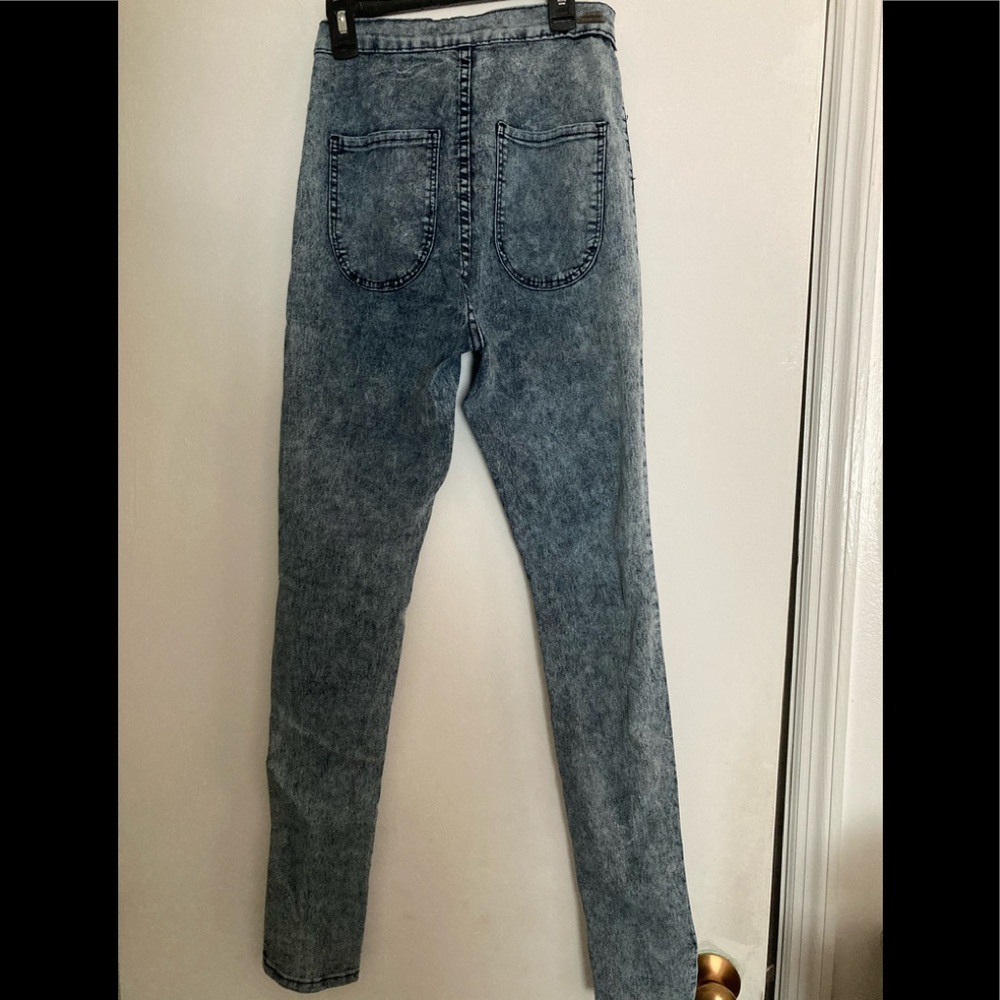 Acid washed jeans 2 for $15 - Picture 4 of 7
